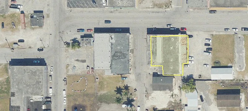 318 Ave B B