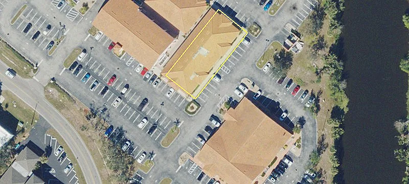 3390 Tamiami Trl