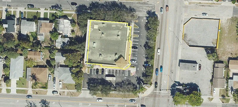 4601 Broadway