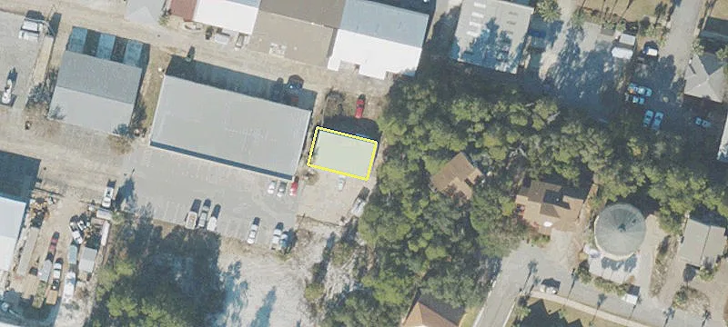 112 Azalea Dr