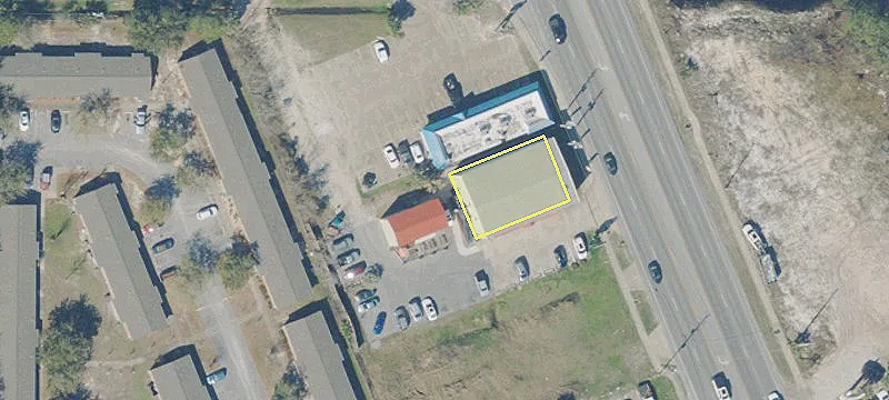 2810 Thomas Dr