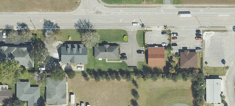 300 Dal Hall Blvd