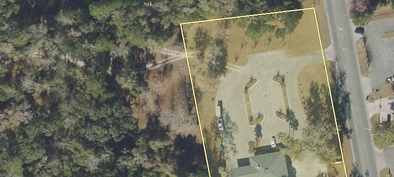 8232 Woodville Hwy