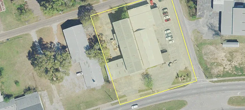 2404 Fairfield Dr