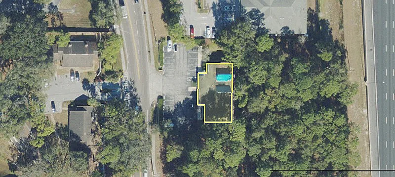 1097 Douglas Ave