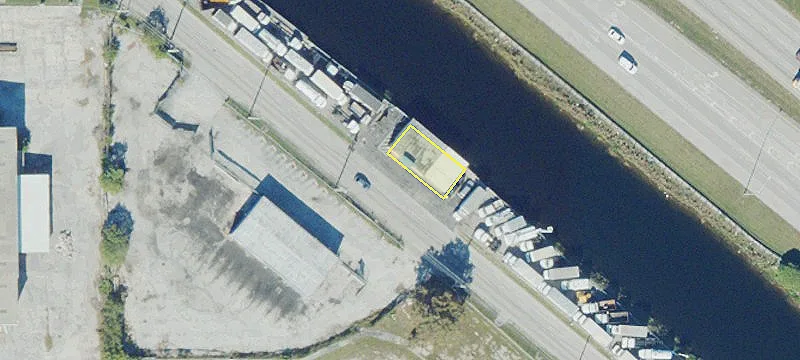 9497 Nws Riv Dr