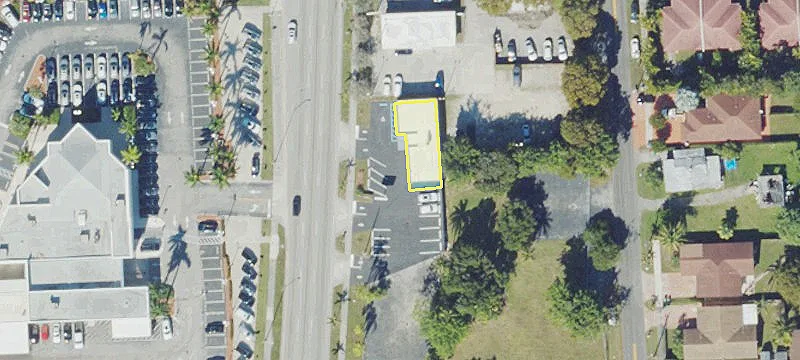 16935 Dixie Hwy