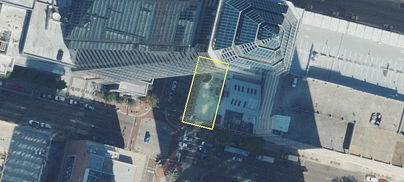 51 Bay St