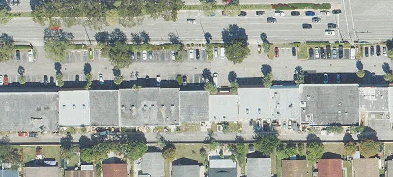 2 Hillsboro Blvd