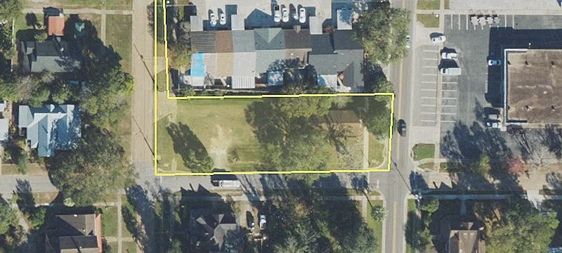 360 Range Ave