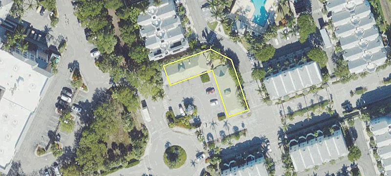 3835 Seaside Dr