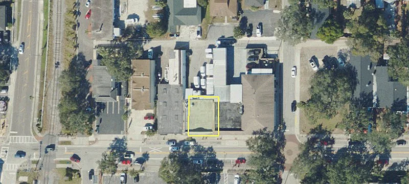 825 Main St