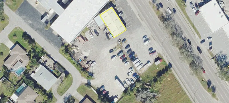 2120 Tamiami Trl
