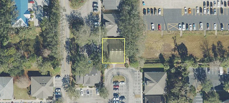 225 Waymont Ct
