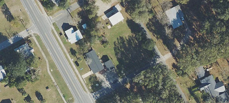 1290 Main St