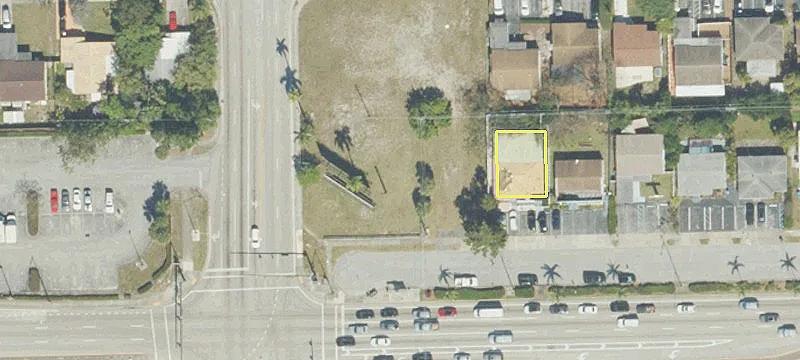 21 Commercial Blvd