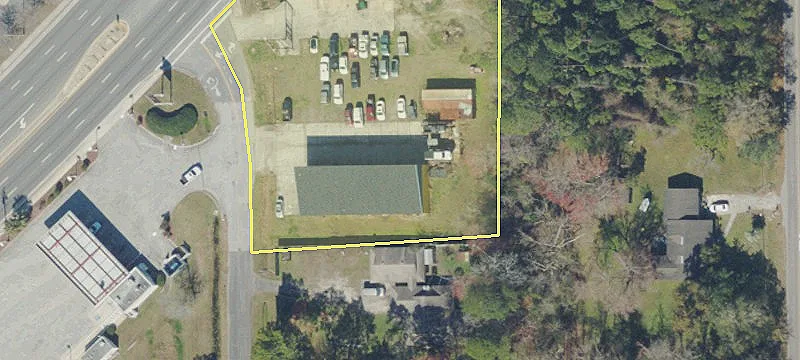 11 Robin Rd