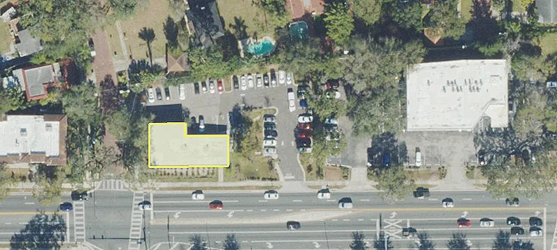 1227 Colonial Dr