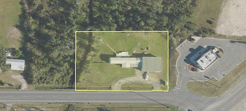 5825 Titus Rd
