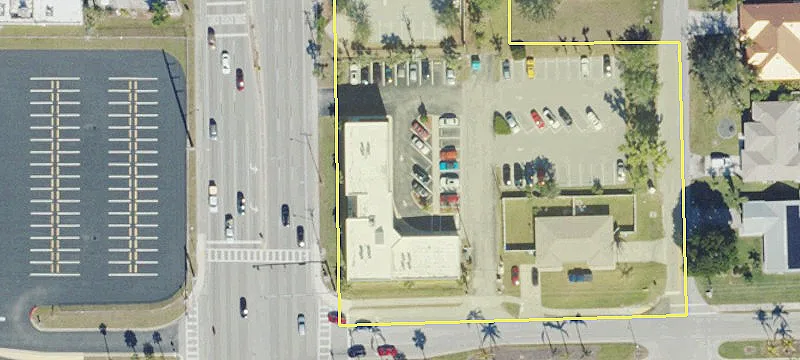 413 Del Prado S Blvd