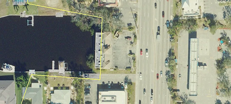 1622 Del Prado S Blvd