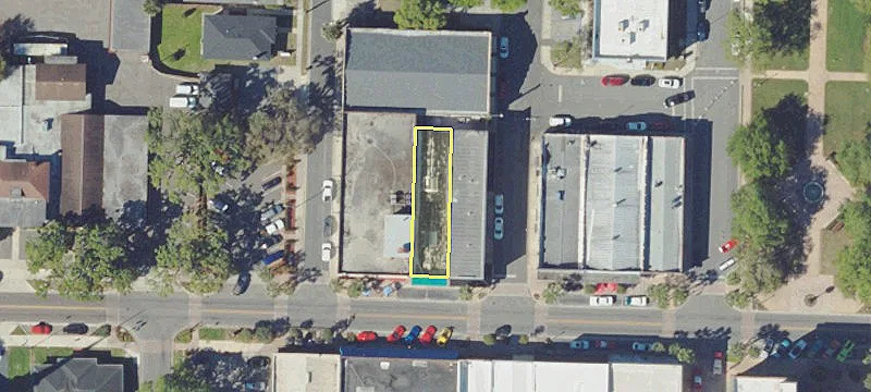 706 Main St