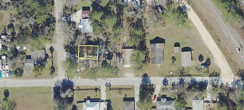114 Elm Ave
