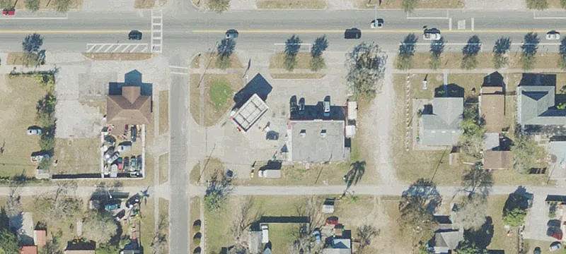 302 Main St