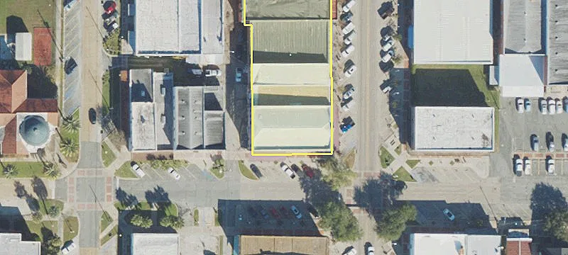 196 Range Ave