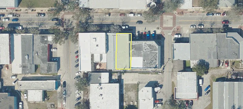 425 Main St