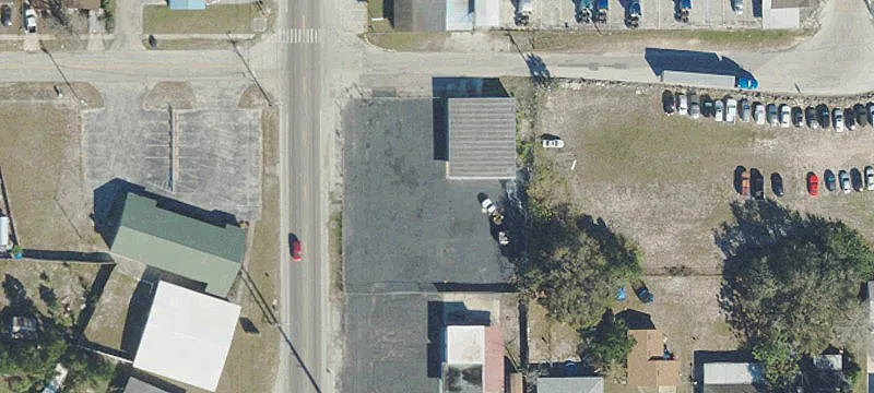 916 Combee Rd