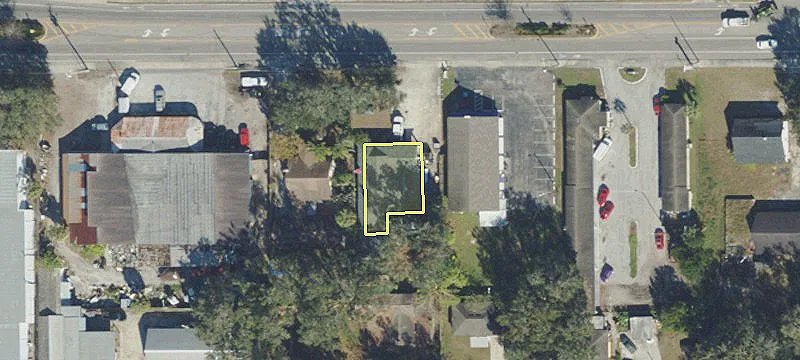 1329 Main St