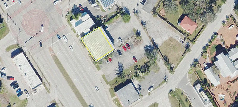 909 Tamiami S Trl