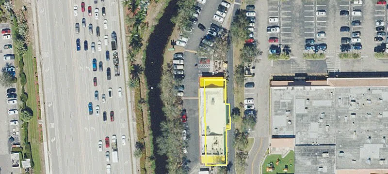 28051 Tamiami Trl