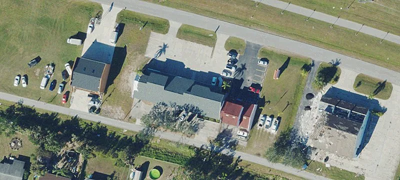 14236 Tamiami Trl
