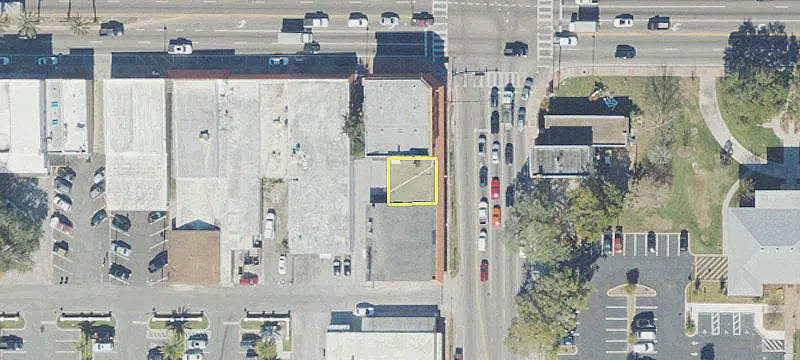 72 Main St