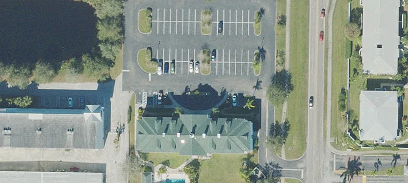 890 Palm Bay NE Rd