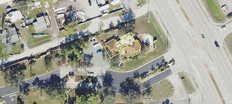 665 Tamiami N Trl