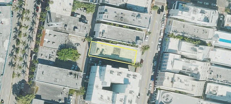 736 Collins Ave