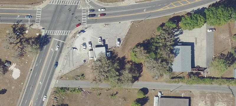1301 Main St
