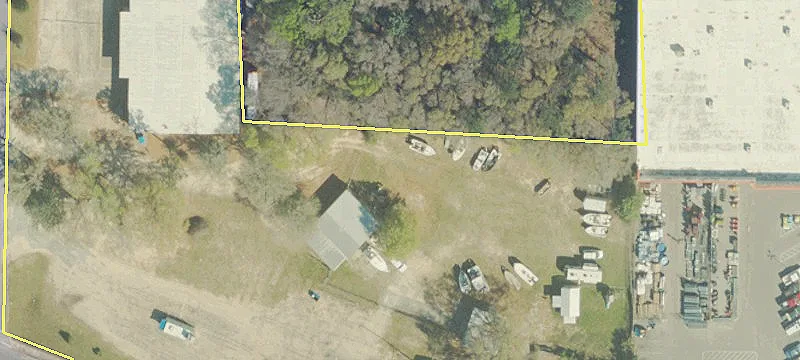352 James Lee Blvd