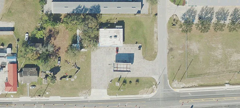 4033 Dundee Rd