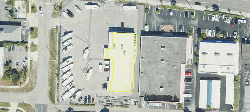 572 Northlake Blvd