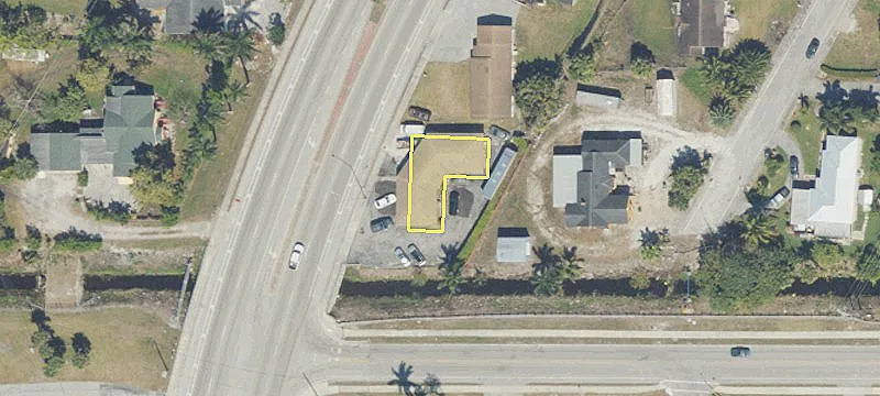 685 Main St