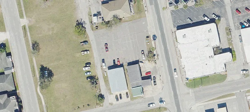 203 6th Ave