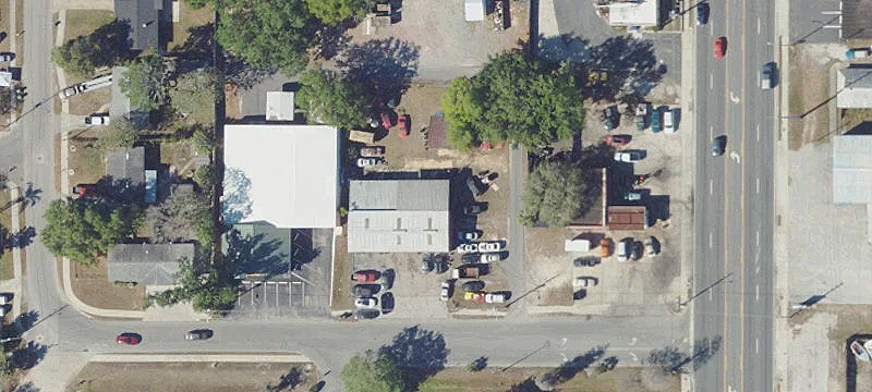 1406 Emerson St