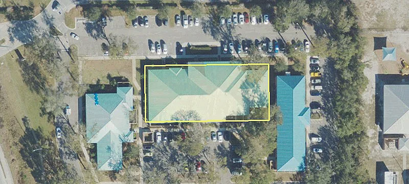 1565 Saxon Blvd, Unit 2020
