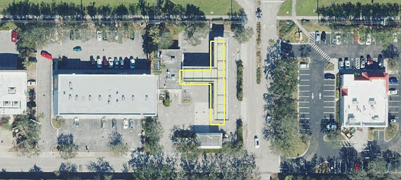 4300 Tamiami Trl