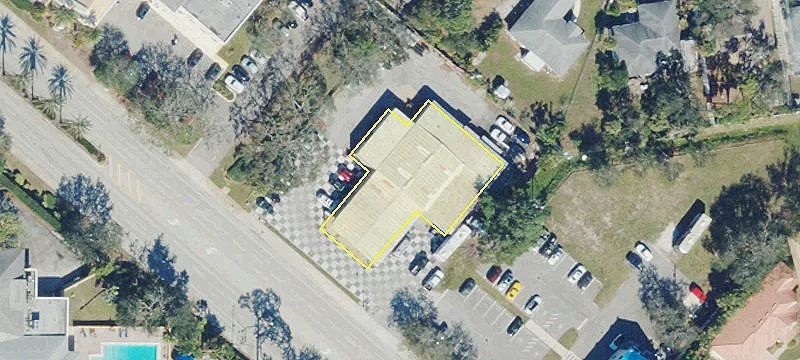 913 Tamiami S Trl