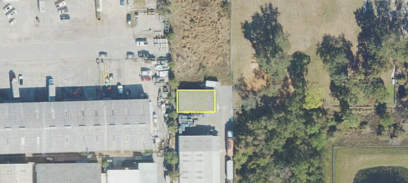 300 Lemon Ln